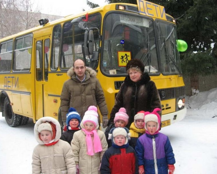 Желтые автобусы дети. Школьный автобус. Автобус для детей. Детский школьный автобус. Школьный автобус внутри с детьми.